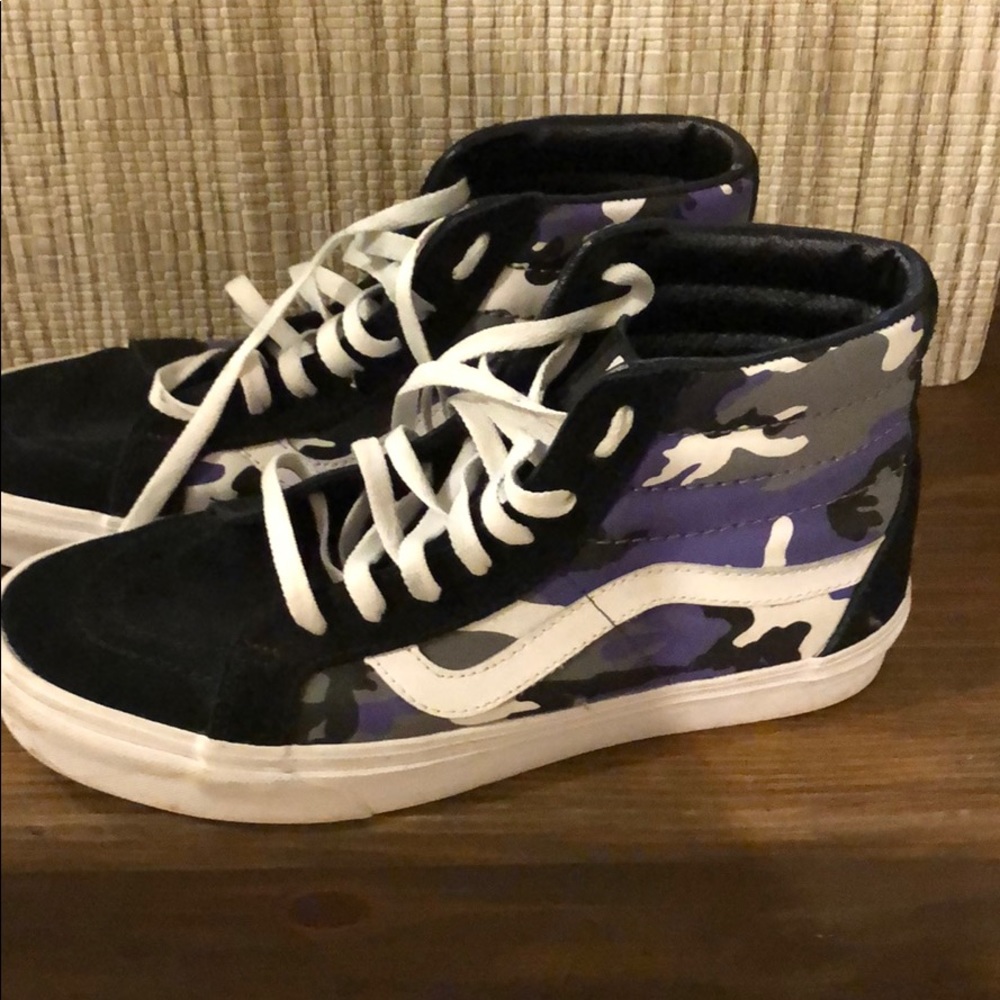 Vans High Tops Camo Purple 9.5M /11.5W